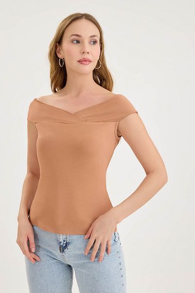 Vitrin Boat Neck Blouse