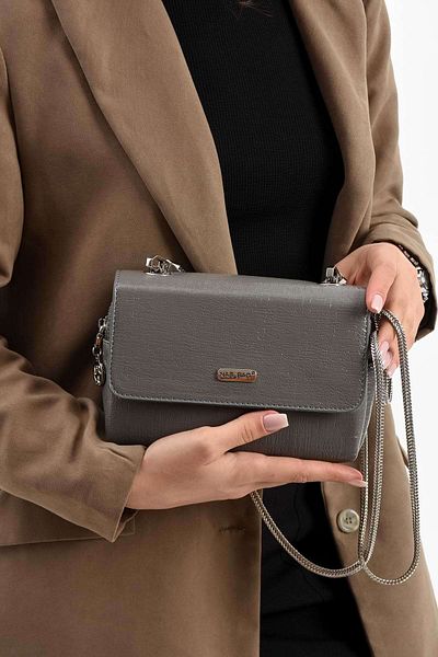 Getcho Nepavy Women's Chain Strap Gray Mini Crossbody Bag – Flap Model, Adjustable Strap, Zippered