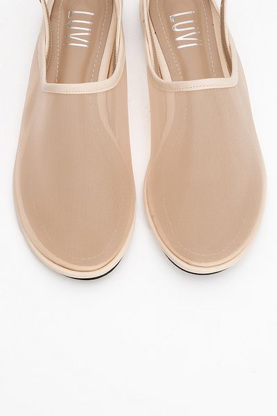 LuviShoes Γυναικεία σανδάλια SHEN Cream Mesh Closed Toe