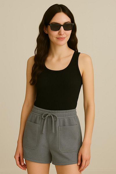 HAKKE Short Shorts with Two Thread Pockets