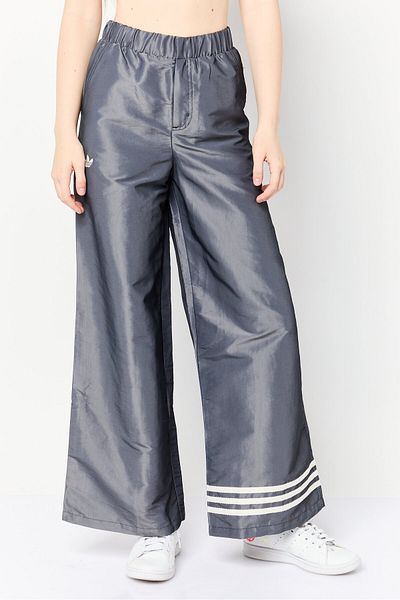 adidas Women Loose Fit Outdoor Sweatpants, Grey