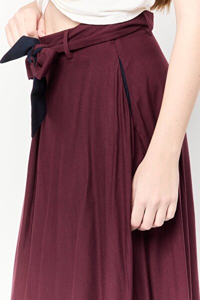 Harmont & Blaine Women Pleated Skirt, Maroon