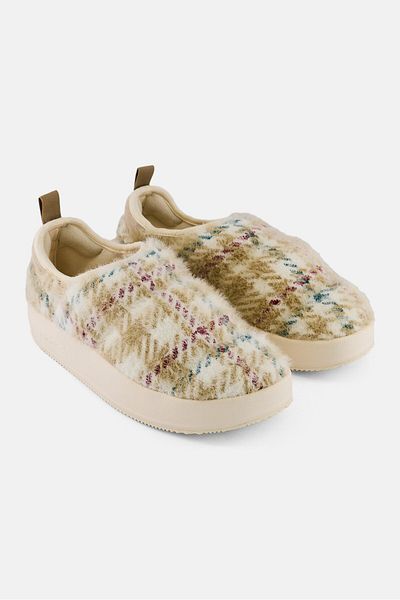 adidas Men Puffyelette Slip On Shoes, Beige