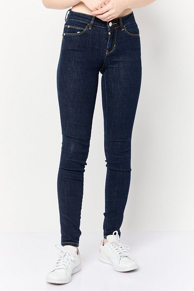 Guess Women Skinny Fit Solid Stretchable Denim Jeans, Dark Blue