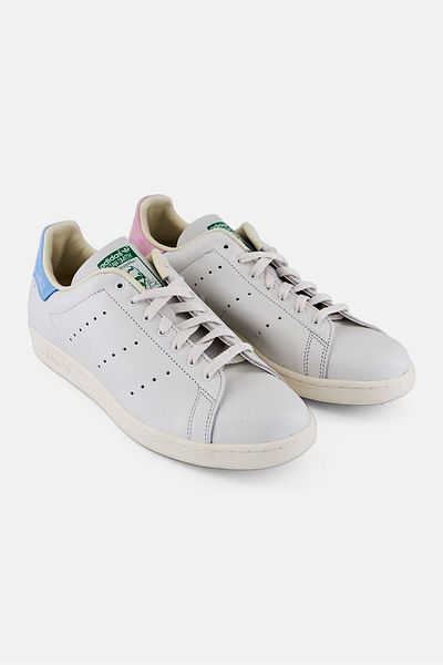 adidas Men Stan Smith Lace Up Outdoor Shoes, Light Grey
