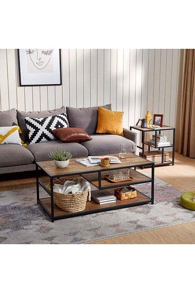 Orient A coffee table that adds a luxurious touch to your home decor.