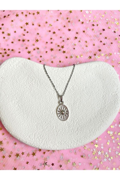 Alexis Carrel Vintage Güneş Figürlü Oval Plaka Kolye – Kadın Zincir Takı