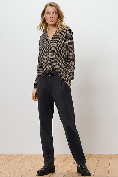 Tchibo Women Regular Fit Solid Jogger Pants, Black