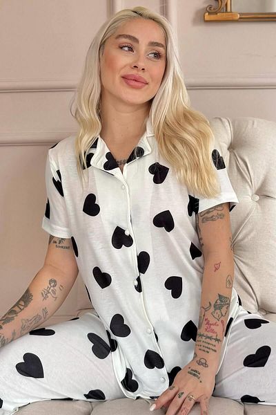 Pijamaevi Set de pijamale cu mânecă scurtă, cu nasturi în față, din bambus, cu imprimeu Ivory Passion Heart