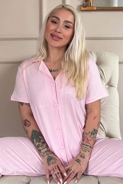 Pijamaevi Růžová Reve Rose vzorovaná přední sada pyžama Marlenka s knoflíky