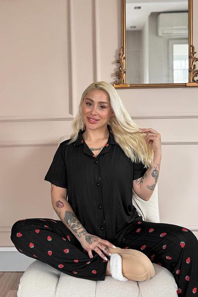 Pijamaevi Black Noir Fraise Patterned Front Buttoned Marlenka Pajama Set