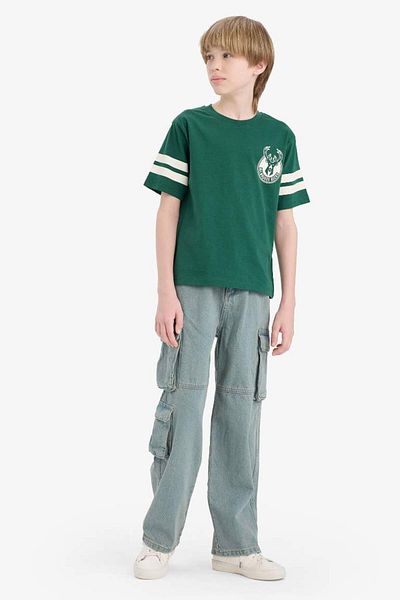 DeFacto Boy's Nba Milwaukee Bucks Crew Neck Short Sleeve T-Shirt E4842A825Sm