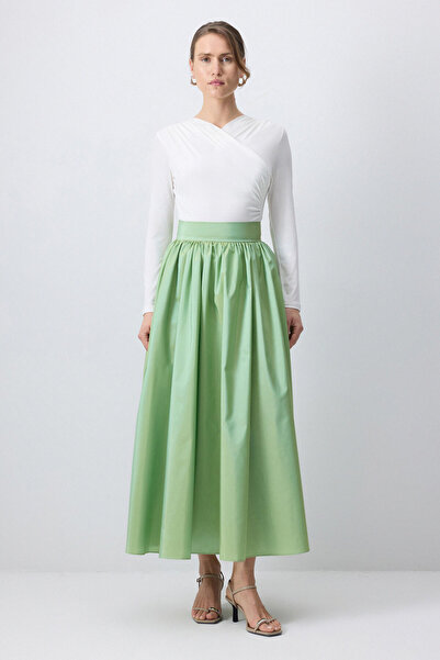 Touché Privé Taffeta Skirt with Belt