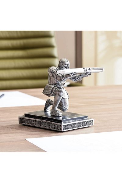 OEM Pen Holder, Medieval Knight, Steel and resin, L150 X W100 X H150 mm, Grey