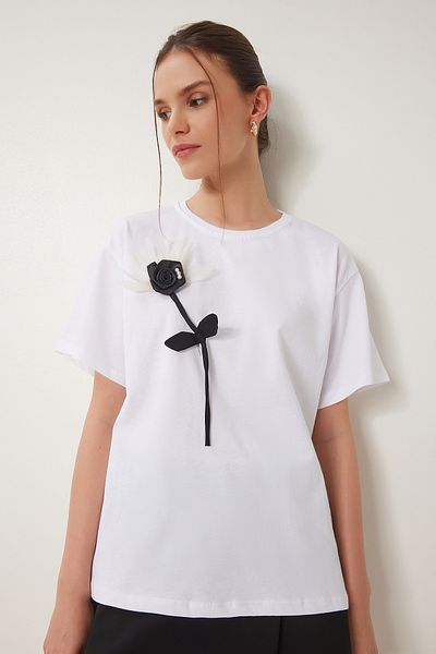 Happiness İstanbul Weißes Damen-T-Shirt aus Baumwolle mit Blumenstickerei ZV00295