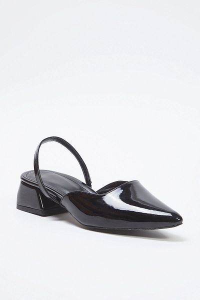 TRENDYOL SHOES Black Patent Leather Pointed Toe Women Block Heels Shoes Takss25To00090