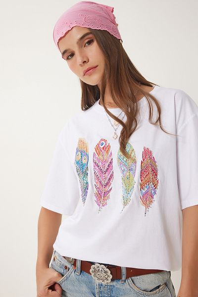 Happiness İstanbul Weißes, mit Perlen verziertes, bedrucktes Strick-T-Shirt für Damen BW00003