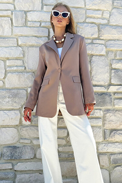 Trend Alaçatı Stili Mink Colored Women's Blazer Jacket - Pocket and Button Detail, Padded Shoulder Alc-X12638