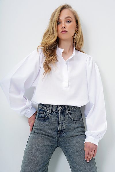 Trend Alaçatı Stili Weiße Popeline-Hemdbluse mit Richterkragen und halber Knopfleiste für Damen Alc-X14059
