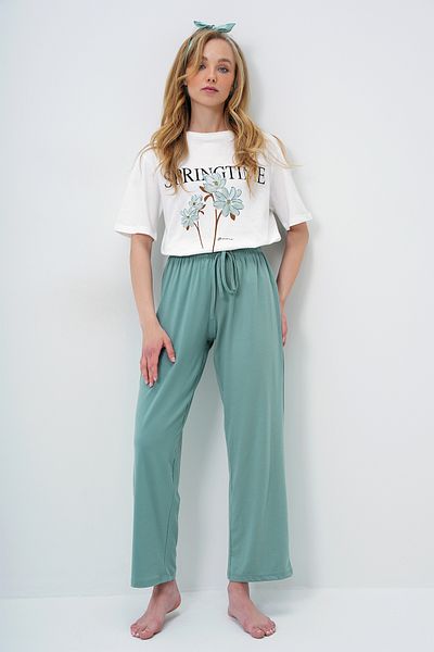 Trend Alaçatı Stili Set de pijamale pentru femei, verde, cu gât, tricou și pantaloni uni (Pjm-X13883)
