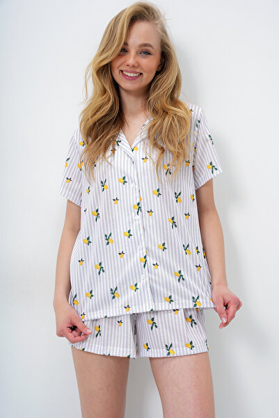 Trend Alaçatı Stili Kadın Gri Çizgi Desenli Örme Pamuklu Gömlek Ve Şort Pijama Takımı PJM-X13884