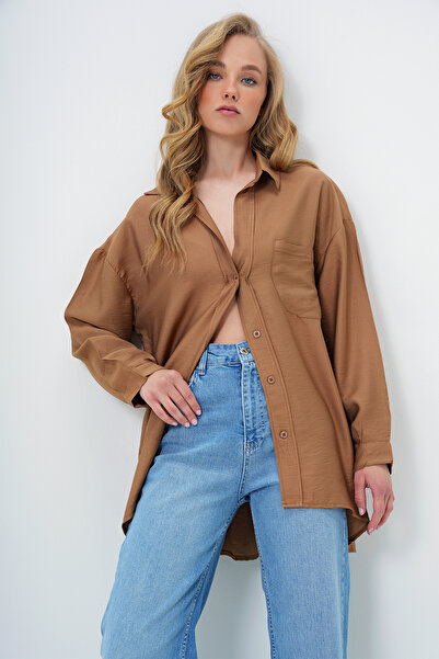 Trend Alaçatı Stili Dámská hnědá jednokapsová oversize lněná košile Aerobin ALC-X13911