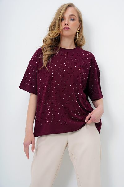 Trend Alaçatı Stili Women's Burgundy Crew Neck Stone Embroidered Basic T-Shirt Alc-X13901