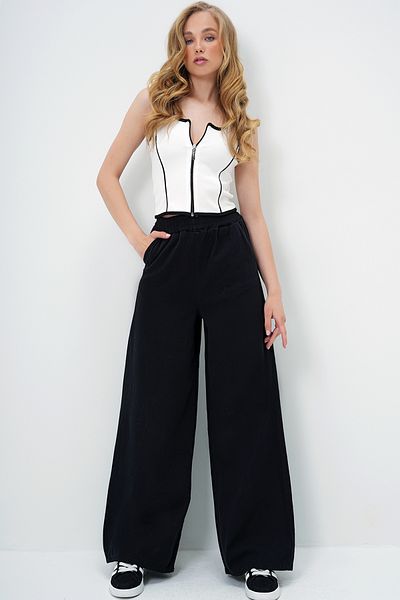 Trend Alaçatı Stili Schwarze Palazzo-Hose aus Gabardine mit zwei Taschen für Damen ALC-X13983