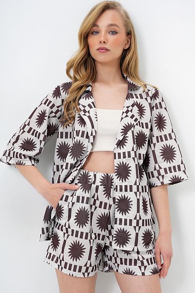 Trend Alaçatı Stili Women's Brown Jacket Lapel Patterned Shirt and Double Pocket Shorts Set Alc-X14131