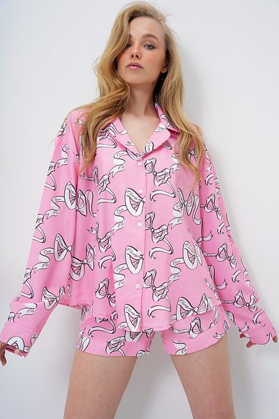 Trend Alaçatı Stili Women's Pink-White Double Cuff and Leg Detail Woven Shirt and Shorts Pajamas Set Pjm-X13919