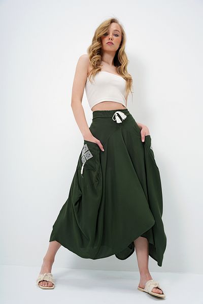 Trend Alaçatı Stili Khakifarbener, bestickter, gewebter Rock mit doppelter Tasche und Shalwar-Schnitt für Damen ALC-X11801