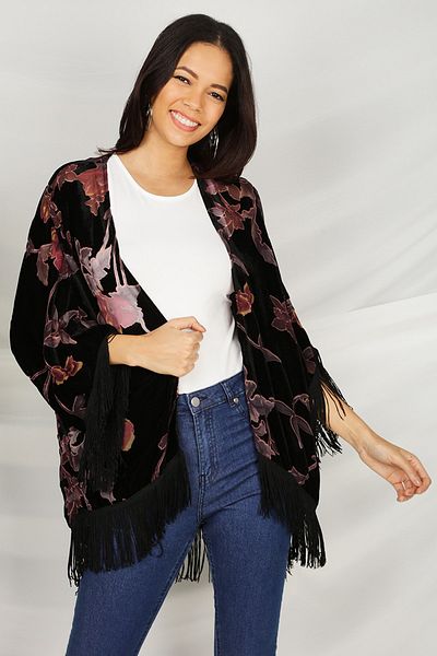 Select Moda Women's Black Tassel Kimono