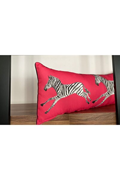 KIRLENTİM E712 Koşan Zebra Kenarları Biyeli Çift Tarafı Da Desenli Digital Baskılı Dekoratif Kırlent Içi Dolu