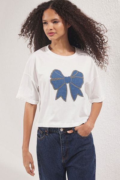 Trendyol Collection White Regular Crop T-Shirt Embroidered Twoss25Ts00132