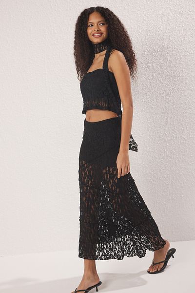 Trendyol Collection Schwarzer strukturierter Maxi-Strickrock TPRSS25ET00009