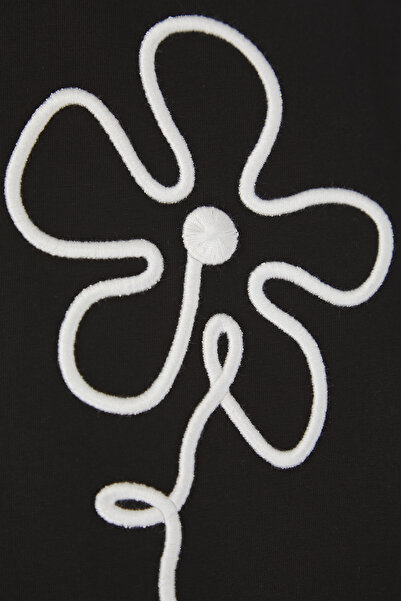 TRENDYOLKIDS Black Girl's T-Dye - 100% Cotton, Embroidered Short Sleeve Knitted