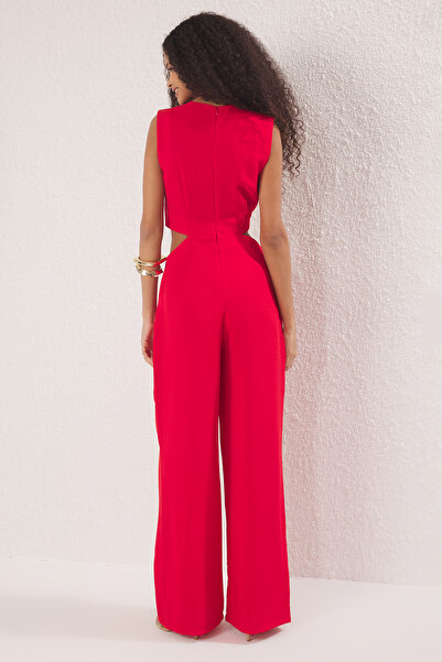 Trendyol Collection Piros kivágás/ablak és csat részletek széles lábszár szőtt krepp jumpsuit TWOSS25TU00065