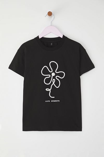 TRENDYOLKIDS Μαύρο T-Dye για κορίτσια - 100% βαμβάκι, κεντημένο κοντομάνικο πλεκτό