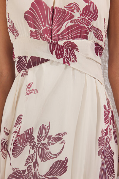 Trendyol Collection Krémové květinové potisky v pase podšité šifonové tkané maxi letové letové šaty TWOSS25EL00731