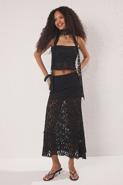 Trendyol Collection Schwarzer strukturierter Maxi-Strickrock TPRSS25ET00009