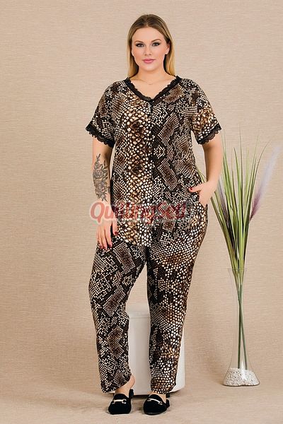 quilling Snake Print, Black Color Short Sleeve and Buttoned Collar 11013 Women's Plus Size Mother Pajamas Set