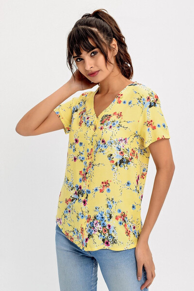 bacc Жіноча блузка з жовтим V-подібним коміром Bcbsk-25700-h5030
