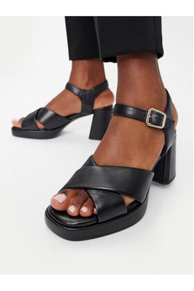 CLARKS Women's Sandals 26176646 Black