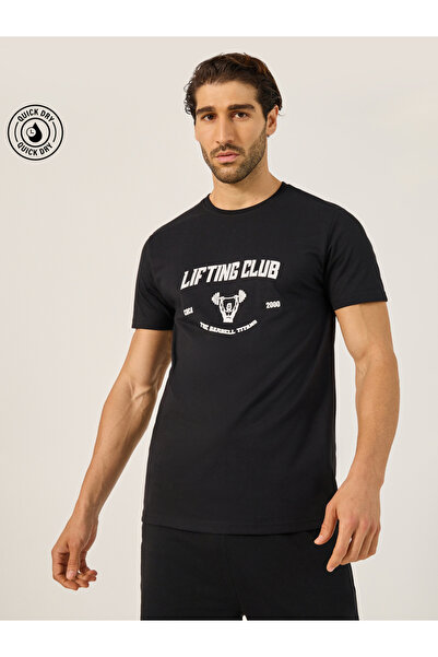 Styli Graphic Print Crew Neck Regular Fit T-Shirt