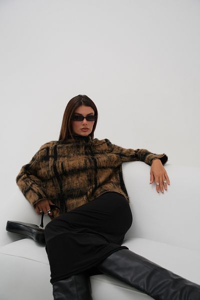 Black Fashion Кафяв пуловер с кариран мотив и брада