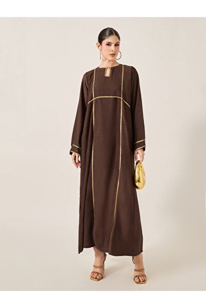 Styli جلابية بتصميم حرف A مع فتحة رقبة وتفاصيل دانتيل