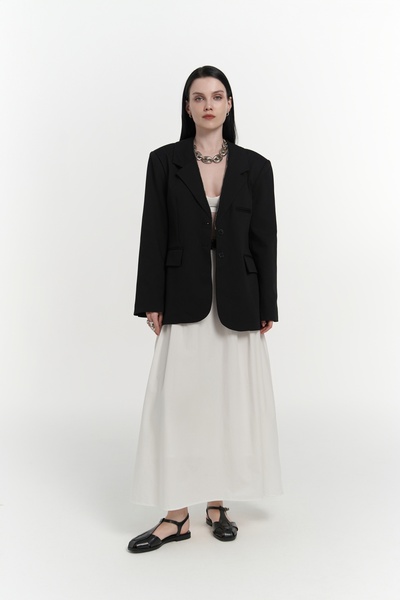 MAI STUDIOS CO. Черен блейзър с детайли на яка Volda