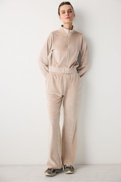 Penti Beigefarbene, gerade Samthose mit hoher Taille