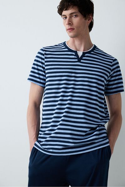 Penti Blaues Pyjama-Set mit mehrfarbigen Hosen
