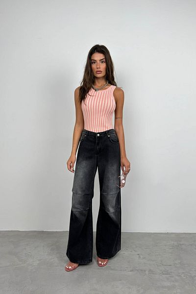 Black Fashion Ροζ ριμπ μπλούζα με λαιμόκοψη
